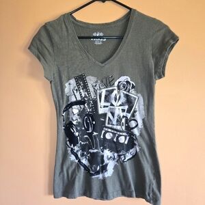 Mudd Music Peace & Love Graphic Tee, S/M